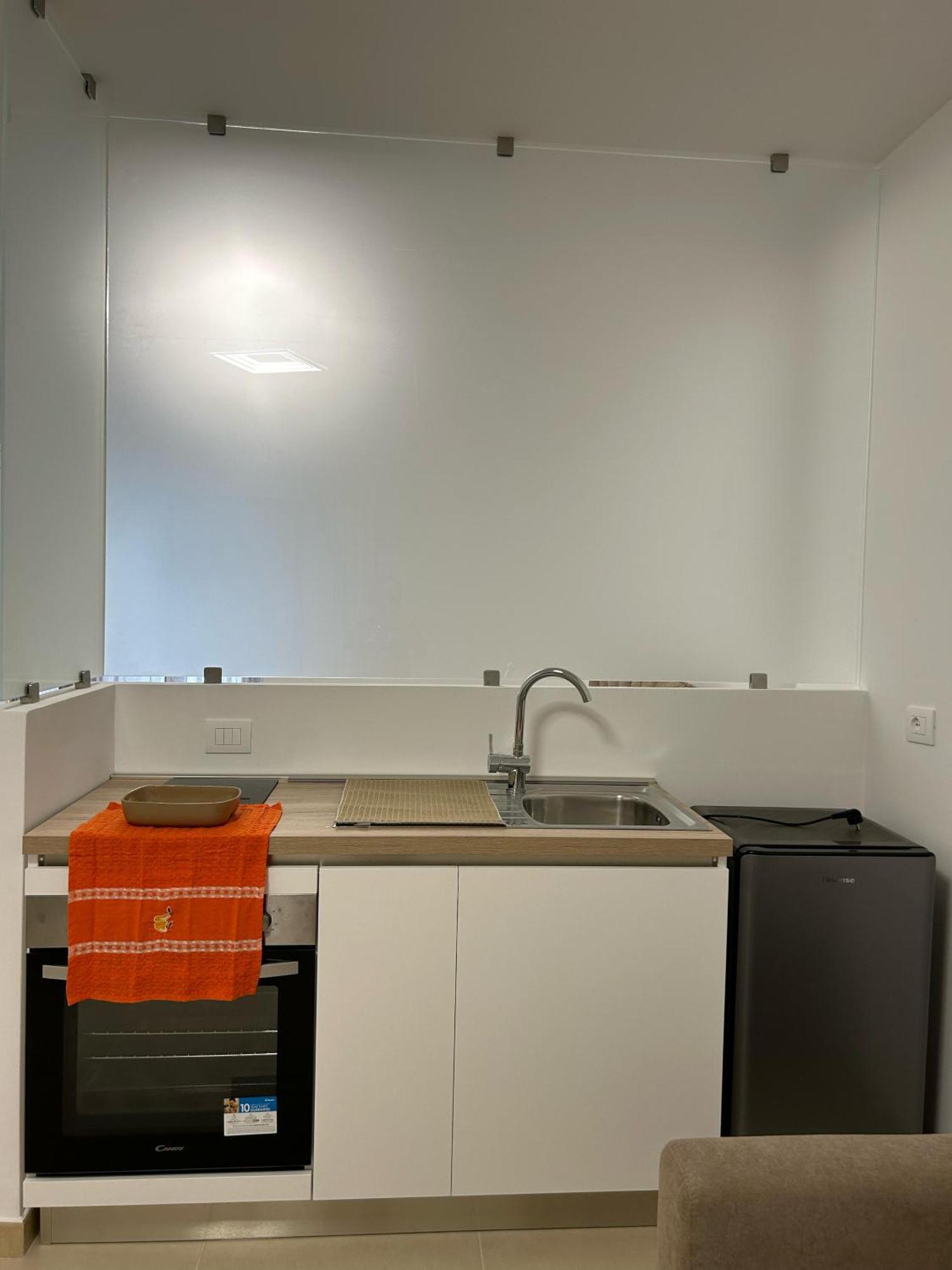 Little Rose Apartment คาตาเนีย ภายนอก รูปภาพ